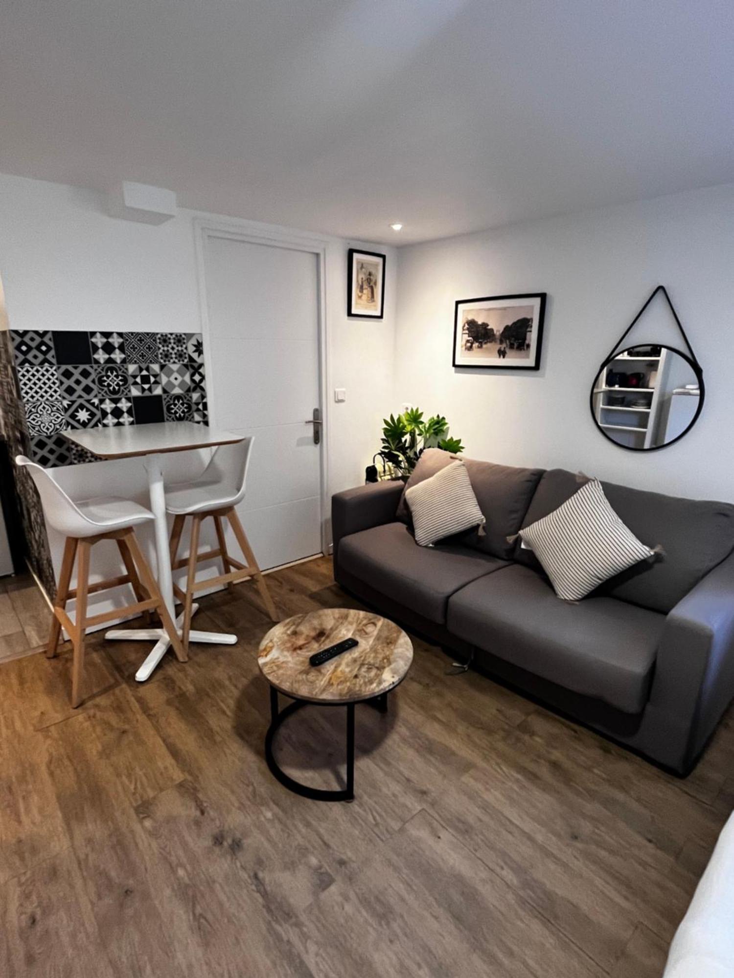 Studio Proche Gare Et Versailles 4 Min A Pied Train Vers Paris Marly-le-Roi Exterior foto